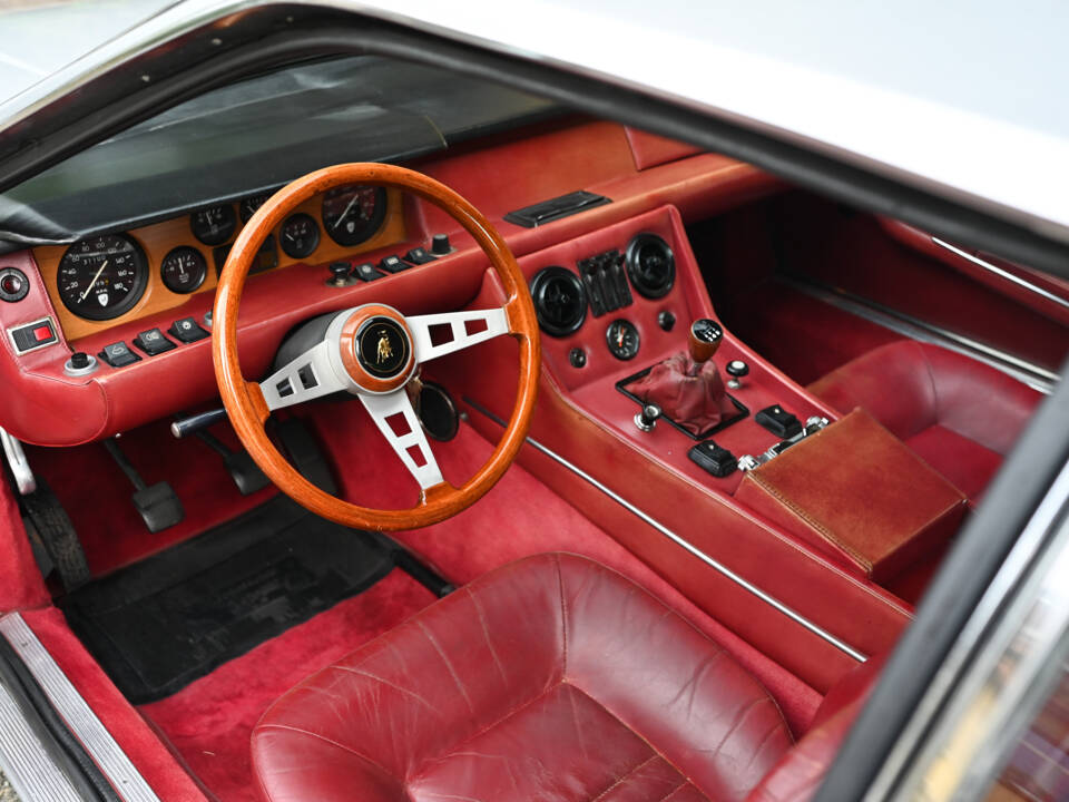 Image 34/55 of Lamborghini Jarama 400 GT (1972)