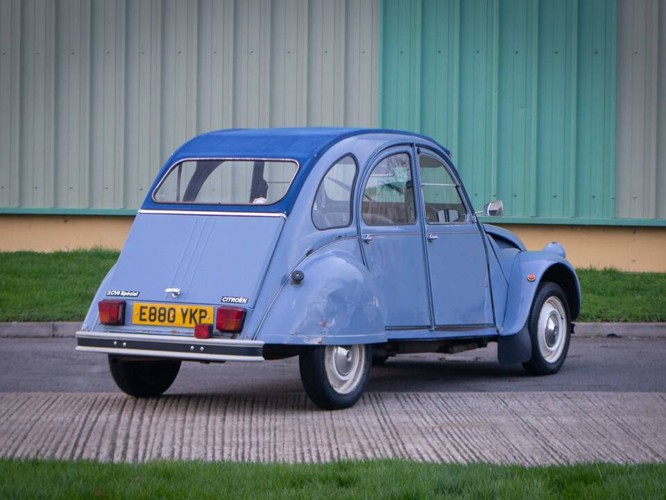Image 6/38 de Citroën 2 CV 6 (1988)
