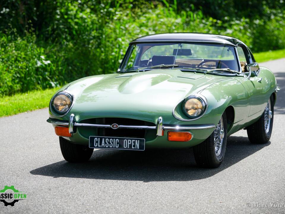 Image 44/60 de Jaguar E-Type (1969)