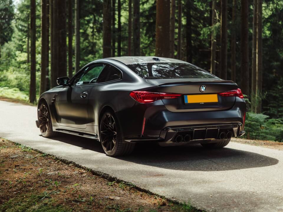 Image 2/14 of BMW M4 Competition xDrive (2024)