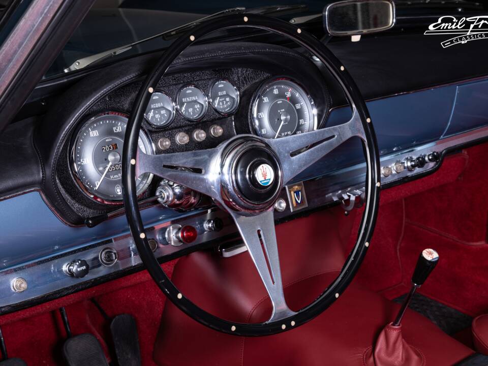 Imagen 5/9 de Maserati 3500 GT Spyder Vignale (1961)