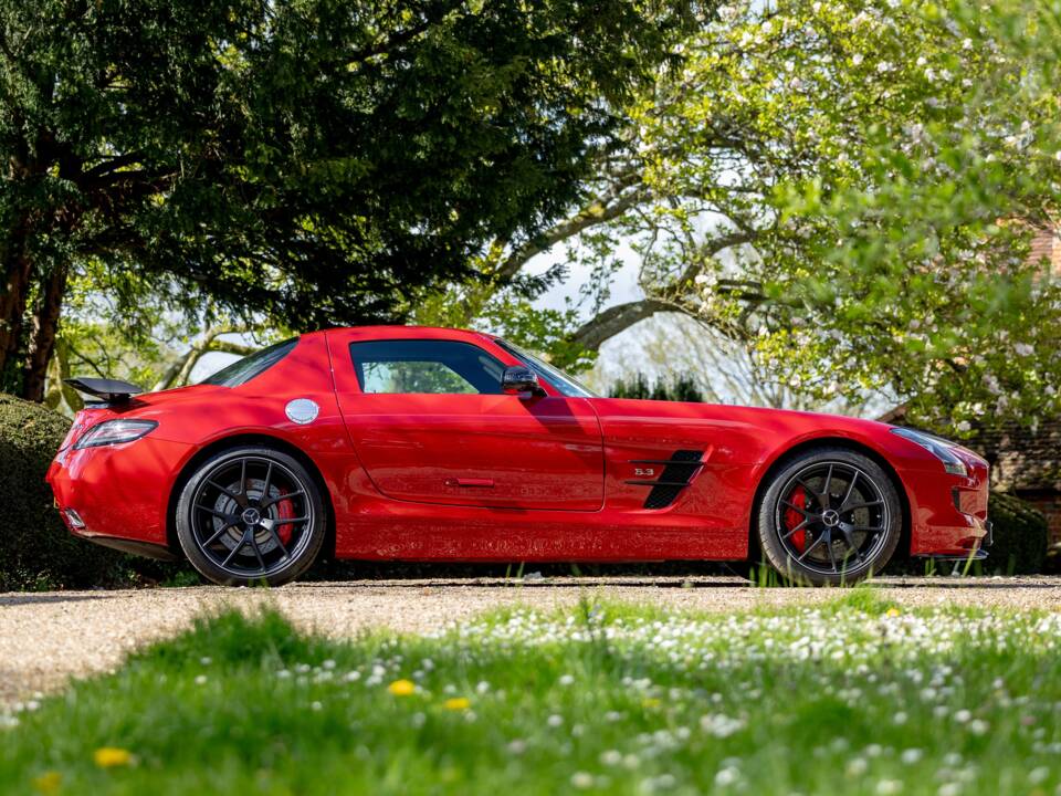 Image 2/50 of Mercedes-Benz SLS AMG GT &quot;Final Edition&quot; (2014)