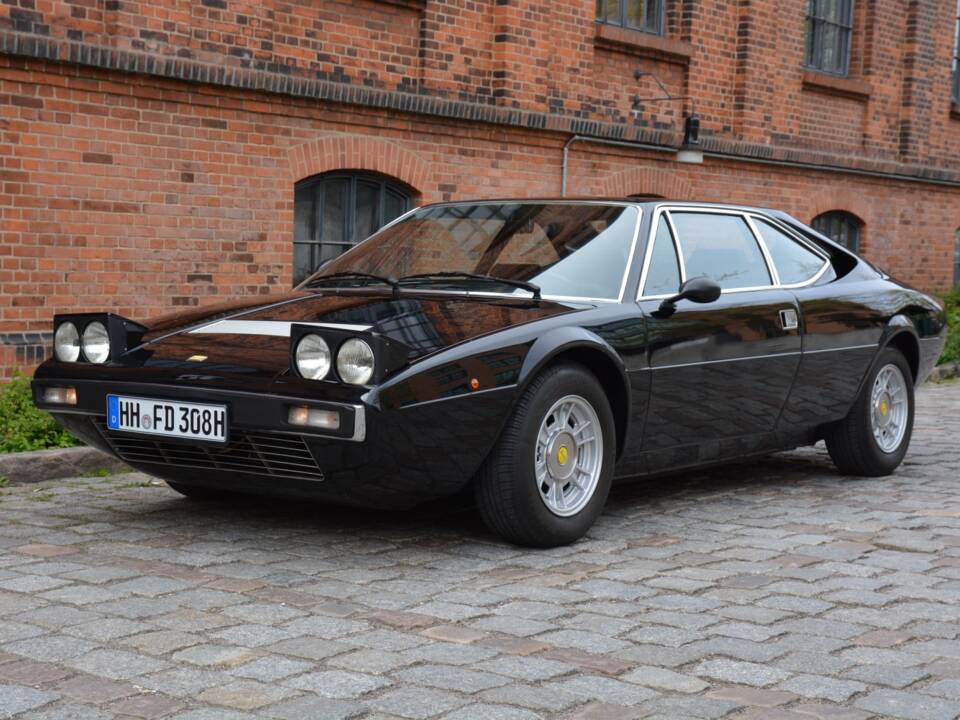 Bild 1/50 von Ferrari Dino 208 GT4 (1976)