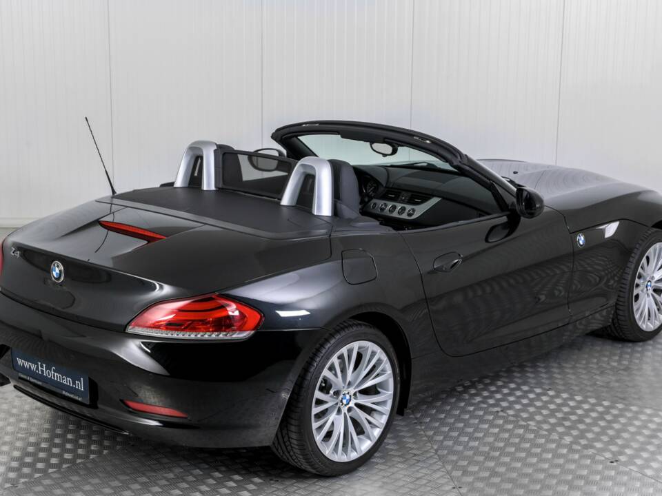 Image 10/50 of BMW Z4 sDrive23i (2010)