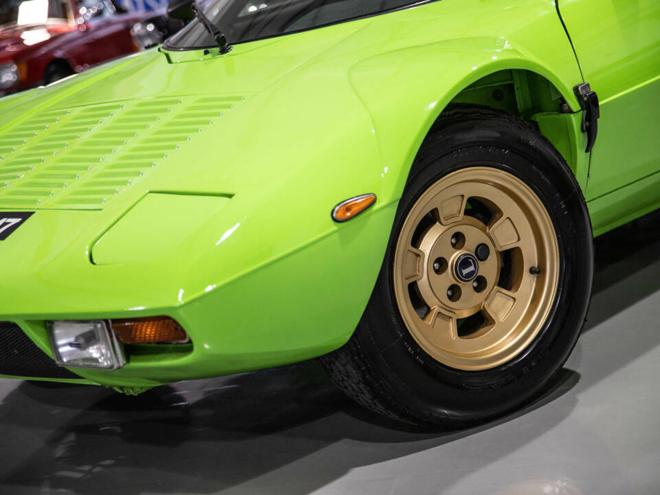 Image 24/44 de Lancia Stratos HF Stradale (1974)