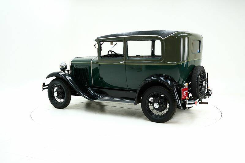 Image 4/15 of Ford Model A Tudor Sedan (1930)