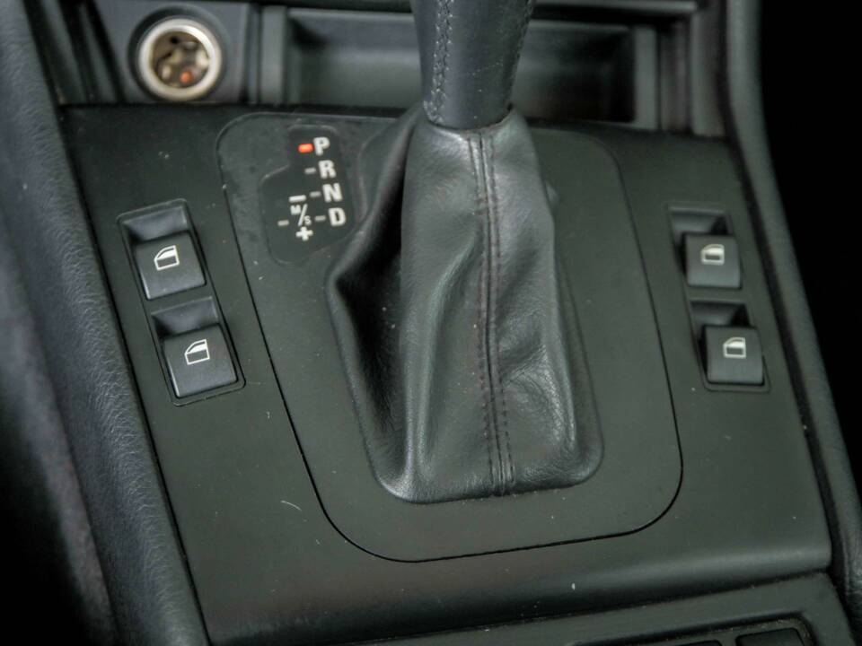 Bild 29/50 von BMW 320Ci (2003)