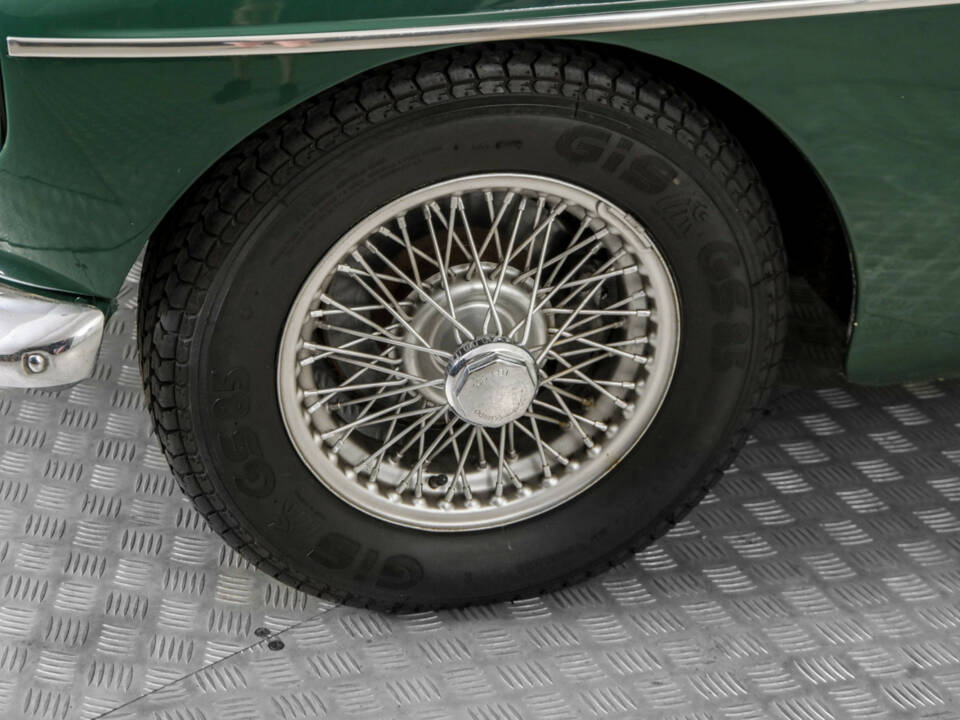 Image 26/50 de MG MGB (1967)