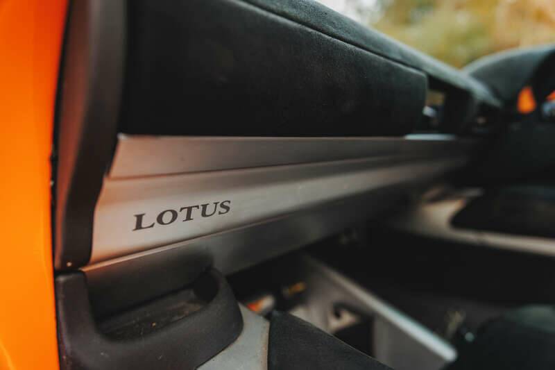 Image 34/50 of Lotus Elise 111 (1998)