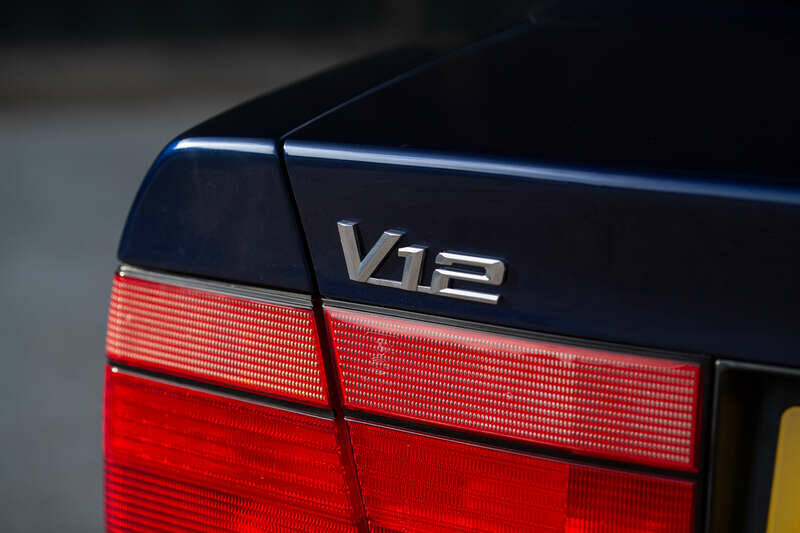 Image 49/50 de BMW 850CSi (1993)