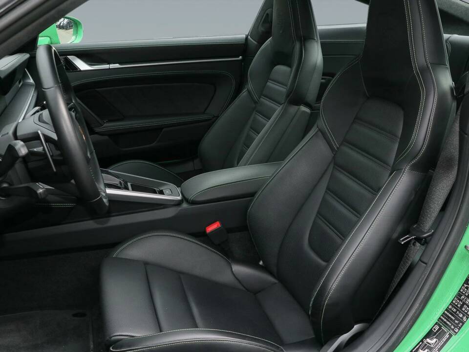 Bild 5/8 von Porsche 911 Turbo S (2021)