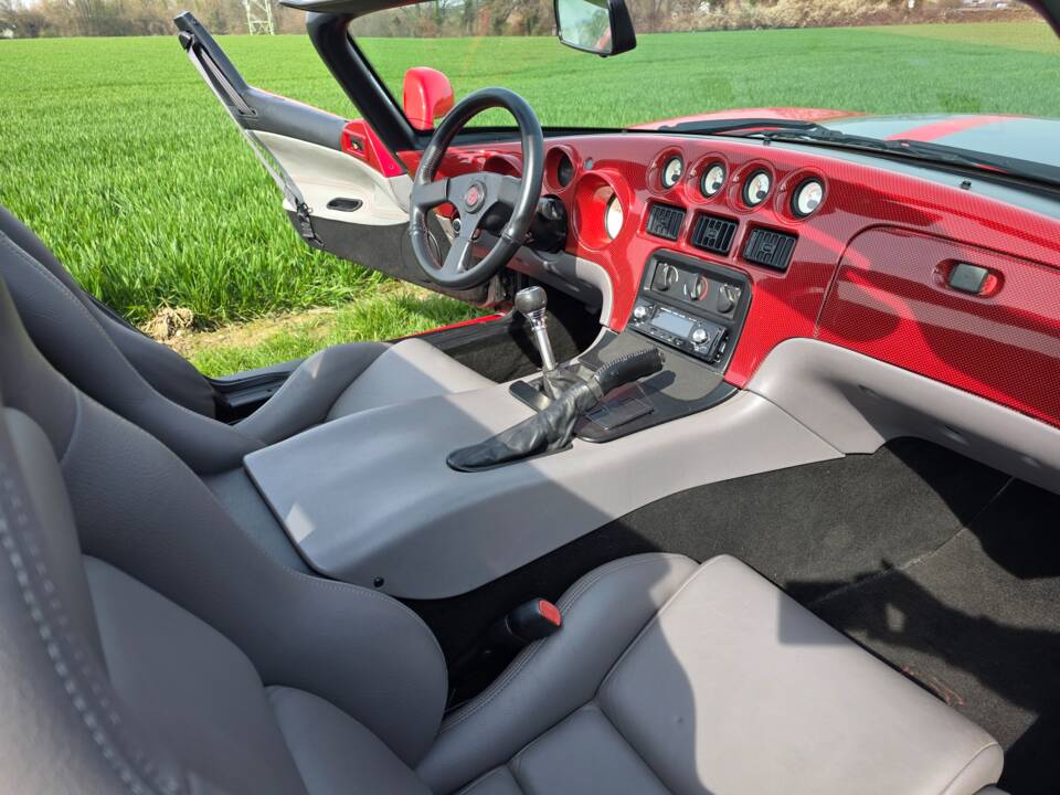 Afbeelding 13/22 van Dodge Viper RT/10 (1993)