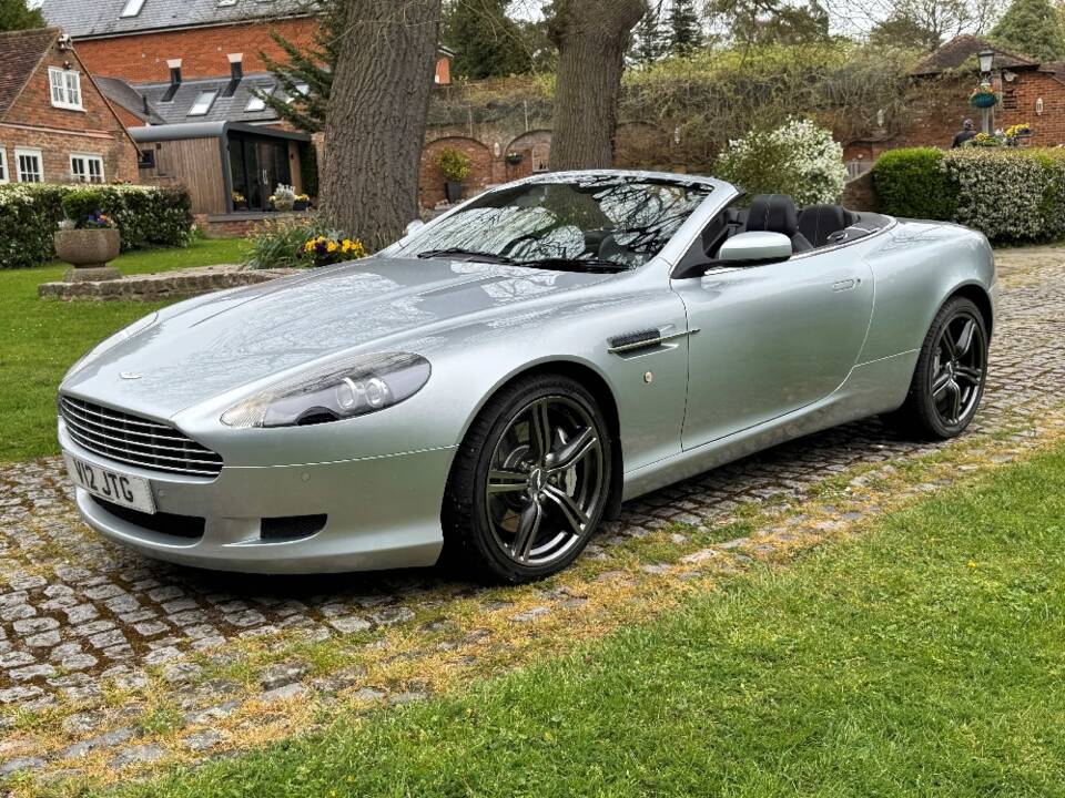 Immagine 1/28 di Aston Martin DB 9 (2009)