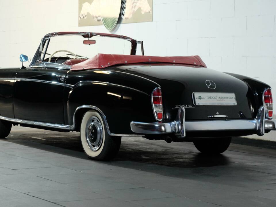 Image 3/30 of Mercedes-Benz 220 S Cabriolet (1957)