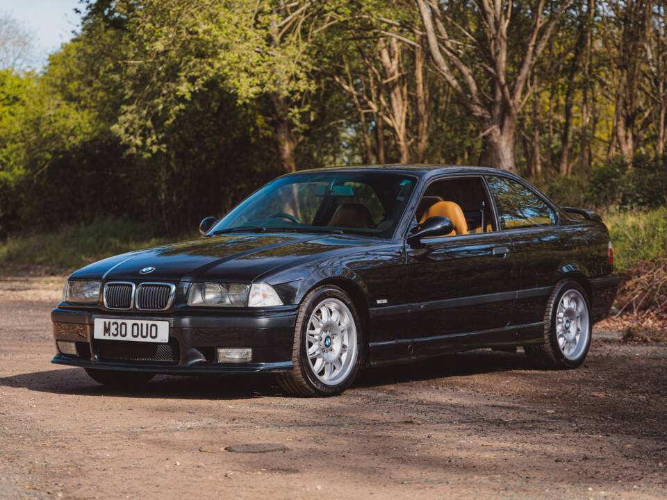 Immagine 18/37 di BMW M3 (1997)