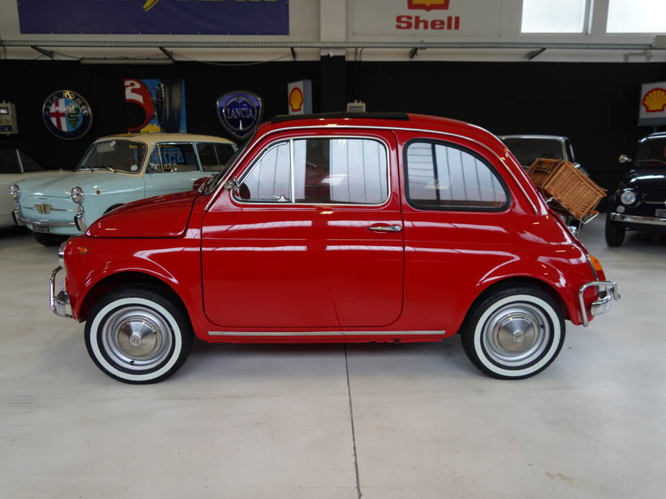 Image 5/28 of FIAT 500 L (1971)