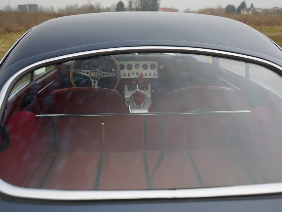 Immagine 37/39 di Jaguar E-Type 3.8 (1962)