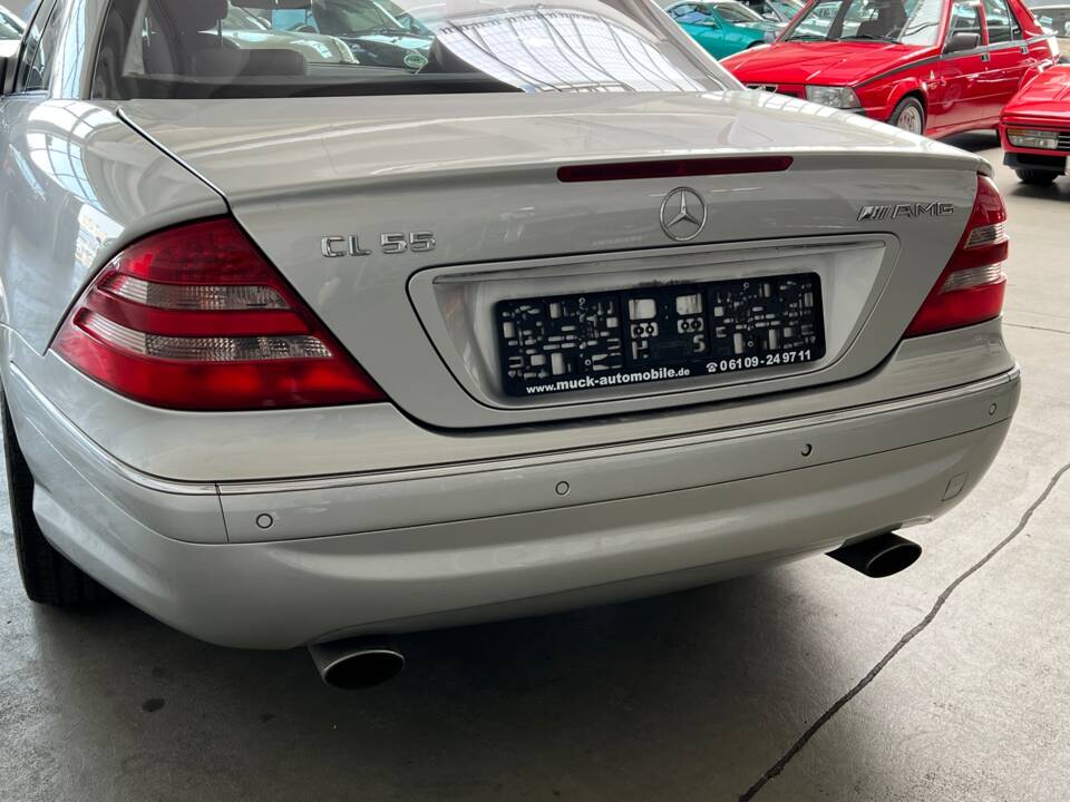 Image 10/28 of Mercedes-Benz CL 55 AMG (2002)