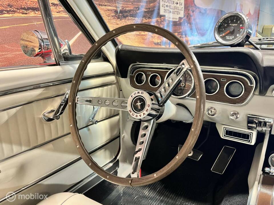 Image 21/34 of Ford Mustang 289 (1966)
