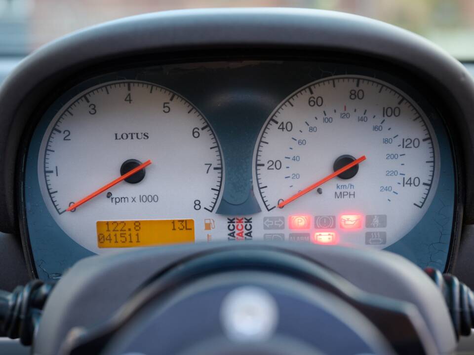 Image 40/46 of Lotus Elise 111S (1998)