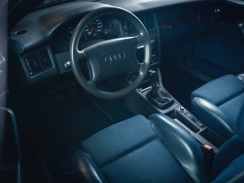 Image 6/15 of Audi 80 - Cabriolet 2.0 E (1995)