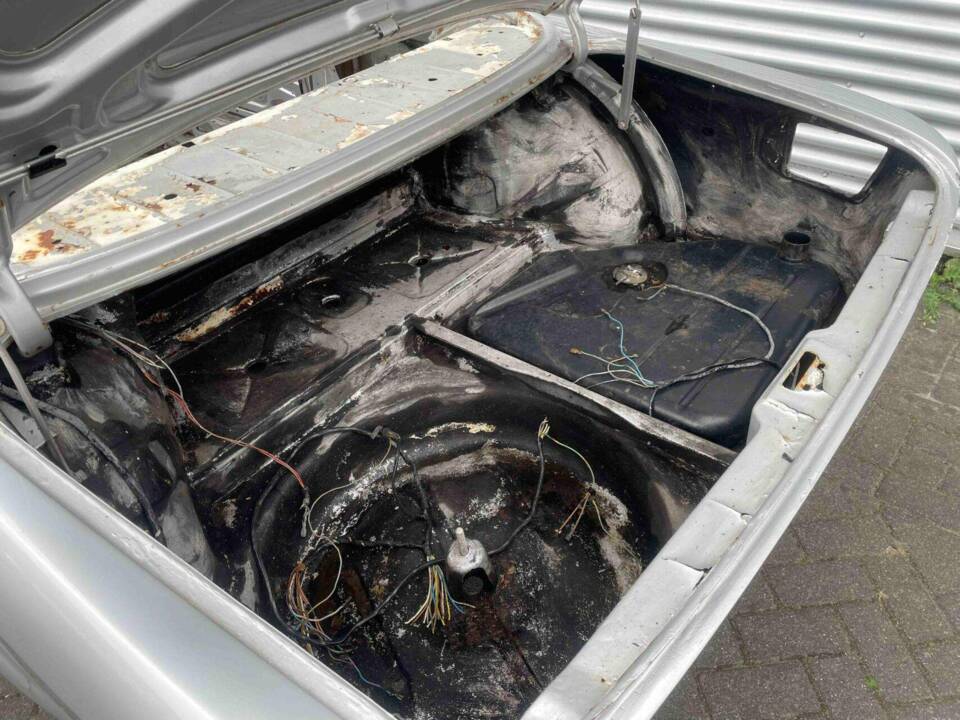 Bild 8/34 von BMW 2000 CS (1968)