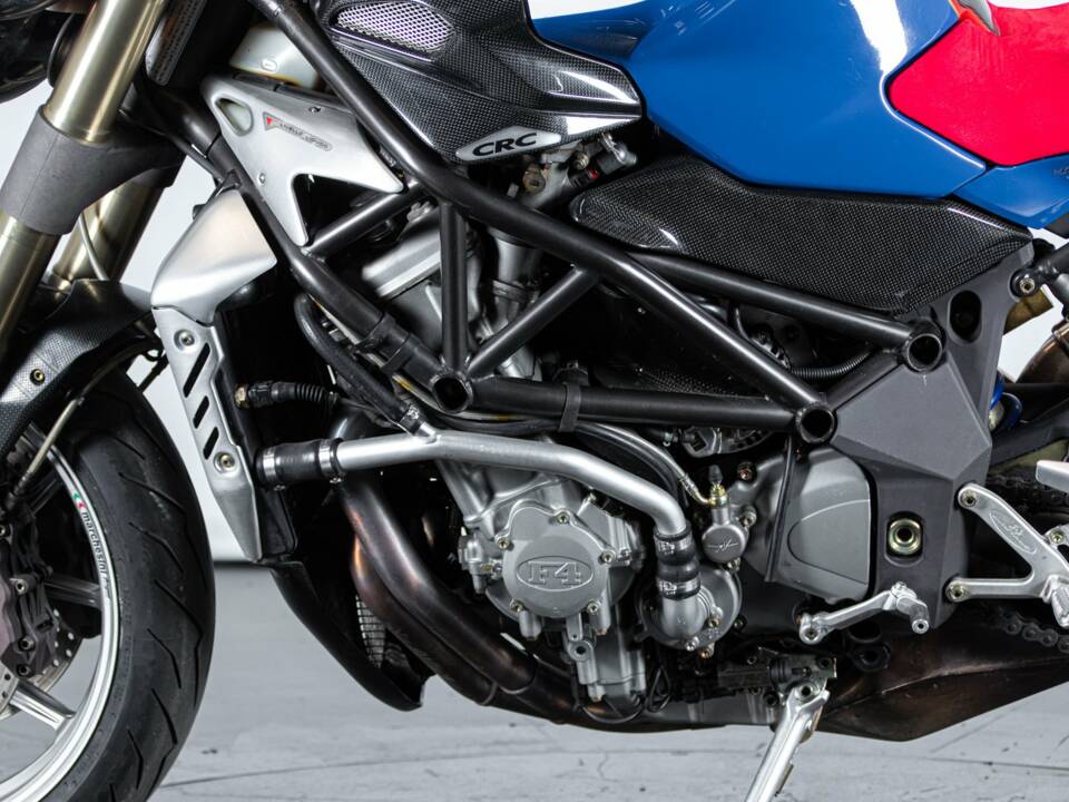 Bild 13/50 von MV Agusta DUMMY (2004)
