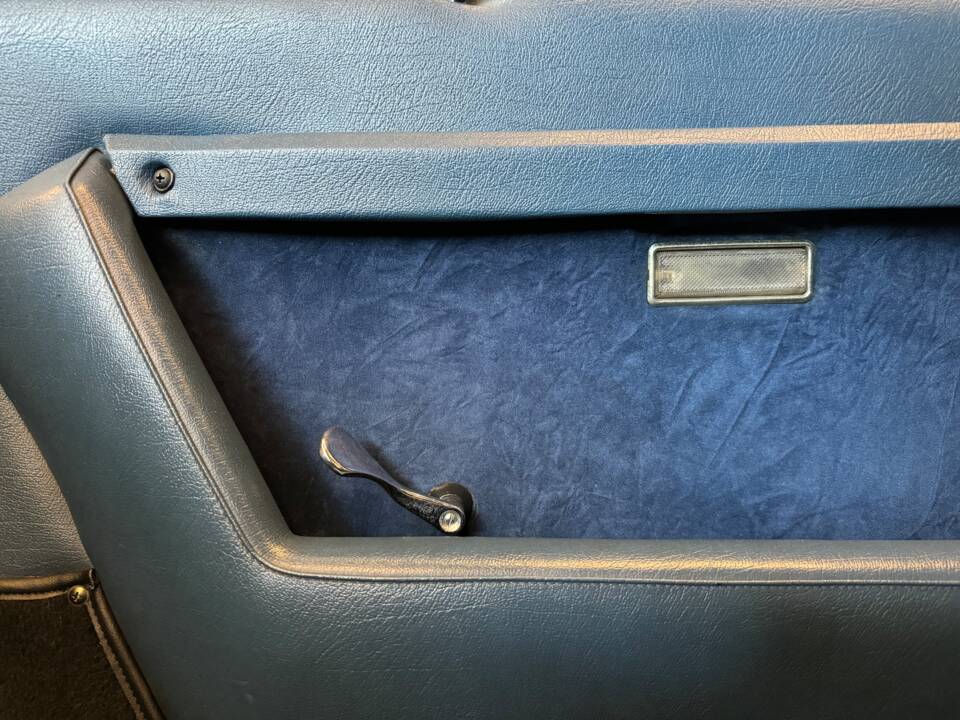 Immagine 15/22 di Ferrari Dino 208 GT4 (1975)