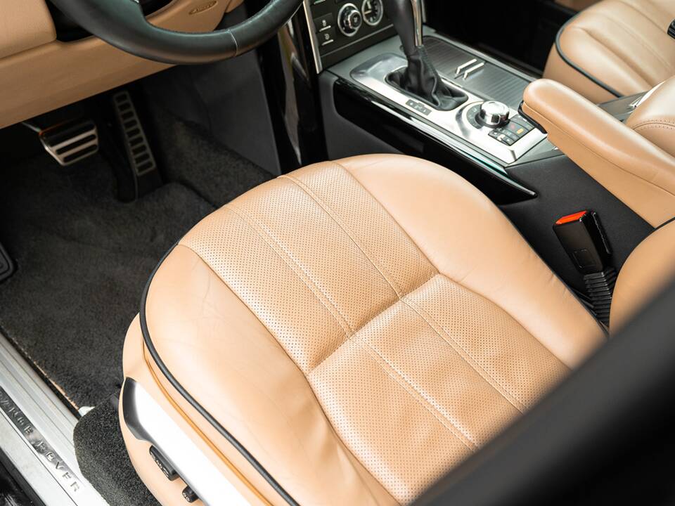 Imagen 25/67 de Land Rover Range Rover V8 Supercharged (2012)