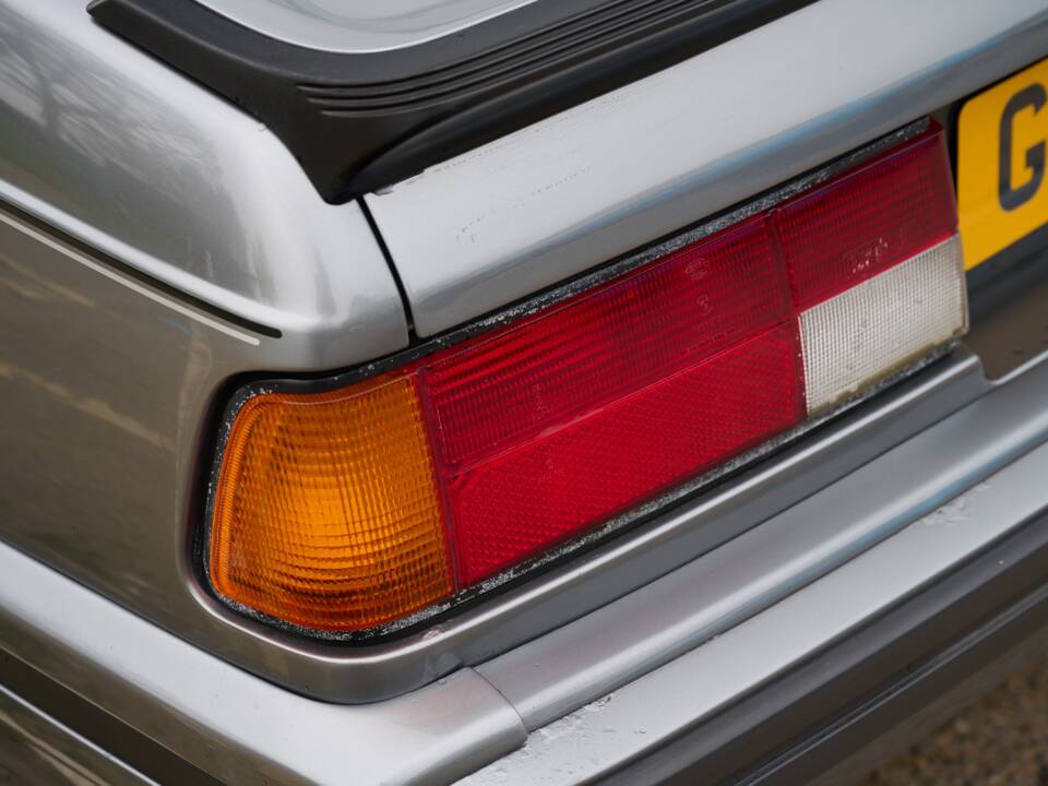 Image 39/50 of BMW M 635 CSi (1989)