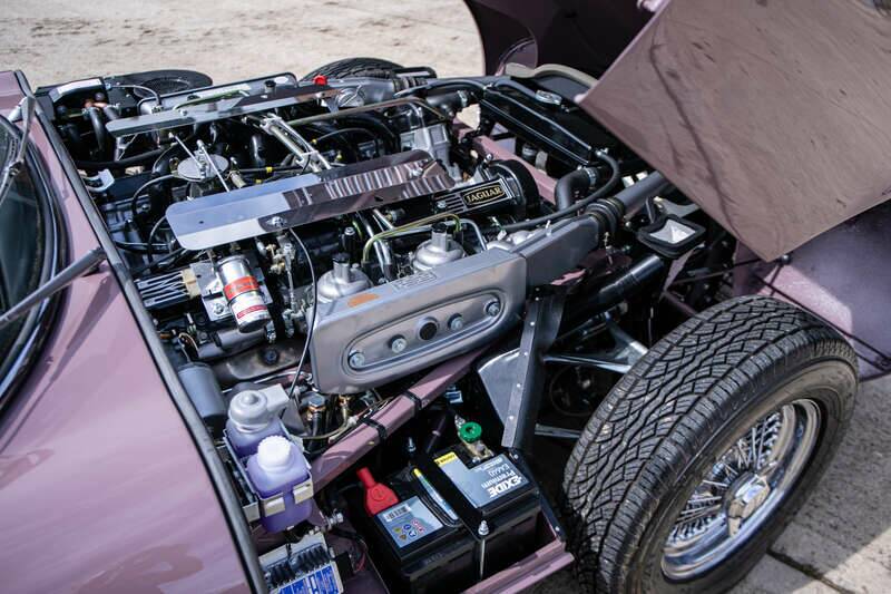 Bild 3/32 von Jaguar E-Type V12 (2+2) (1973)