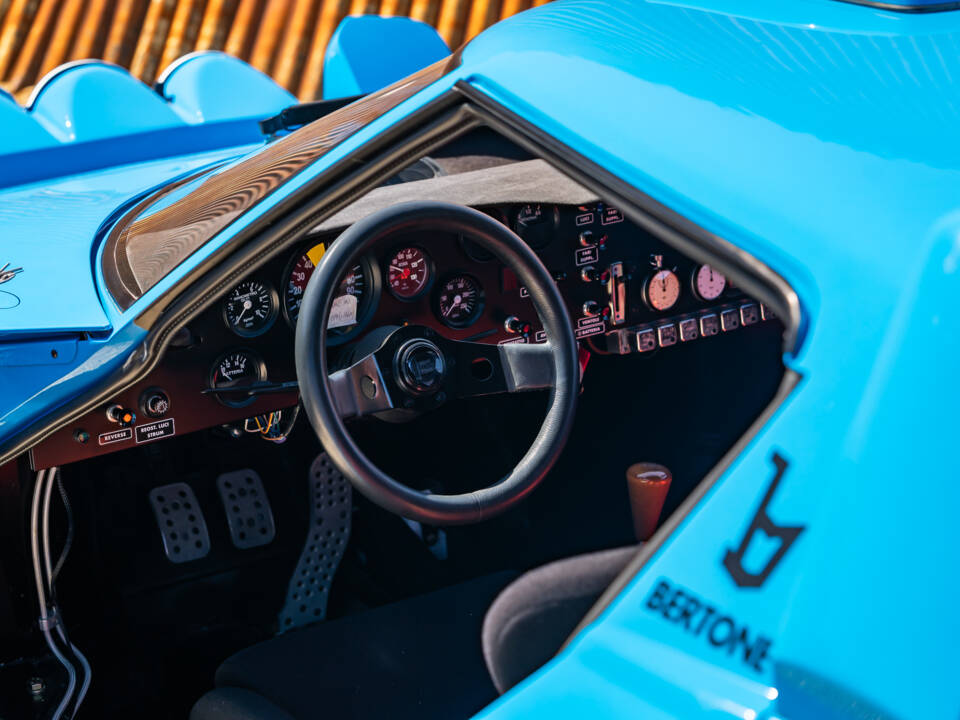 Image 29/46 of Lancia Stratos HF Stradale (1975)