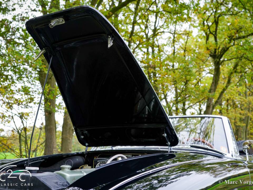 Image 16/51 of Austin-Healey 3000 Mk III (BJ8) (1967)