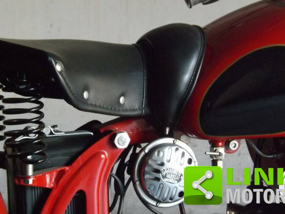 Bild 5/10 von Moto Guzzi DUMMY (1998)