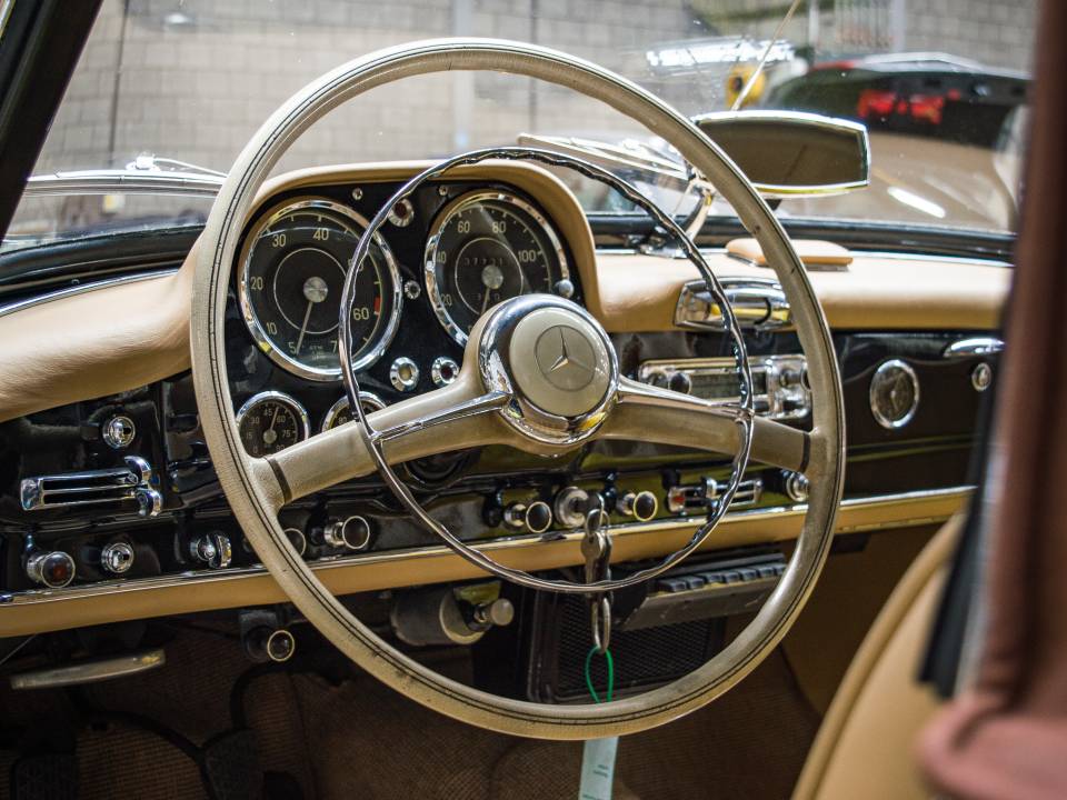 Beige leather interior - Elfenbein steering wheel