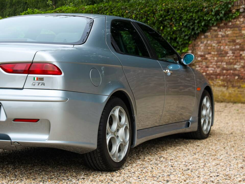 Afbeelding 37/50 van Alfa Romeo 156 3.2 V6 GTA (2004)