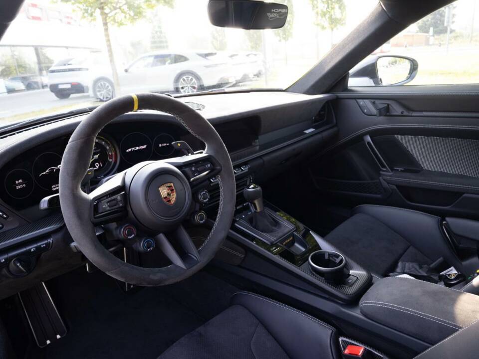 Image 5/17 of Porsche 911 GT3 RS Weissach (2023)