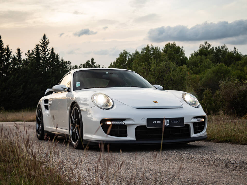 Afbeelding 38/50 van Porsche 911 GT2 (2008)