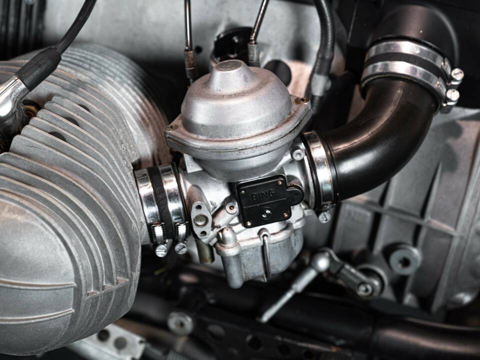 Bild 28/34 von BMW DUMMY (1987)