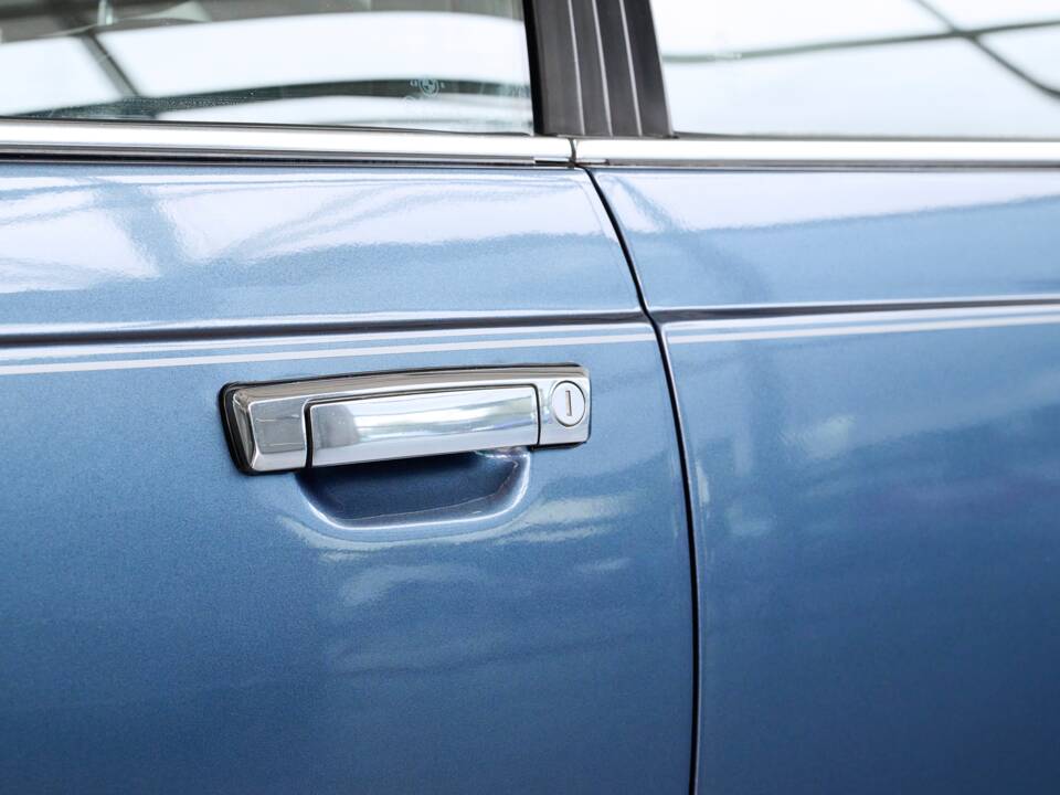 Image 7/50 of BMW 635 CSi (1979)