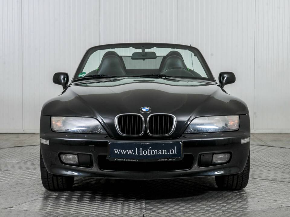 Image 16/50 of BMW Z3 1.8 (2001)