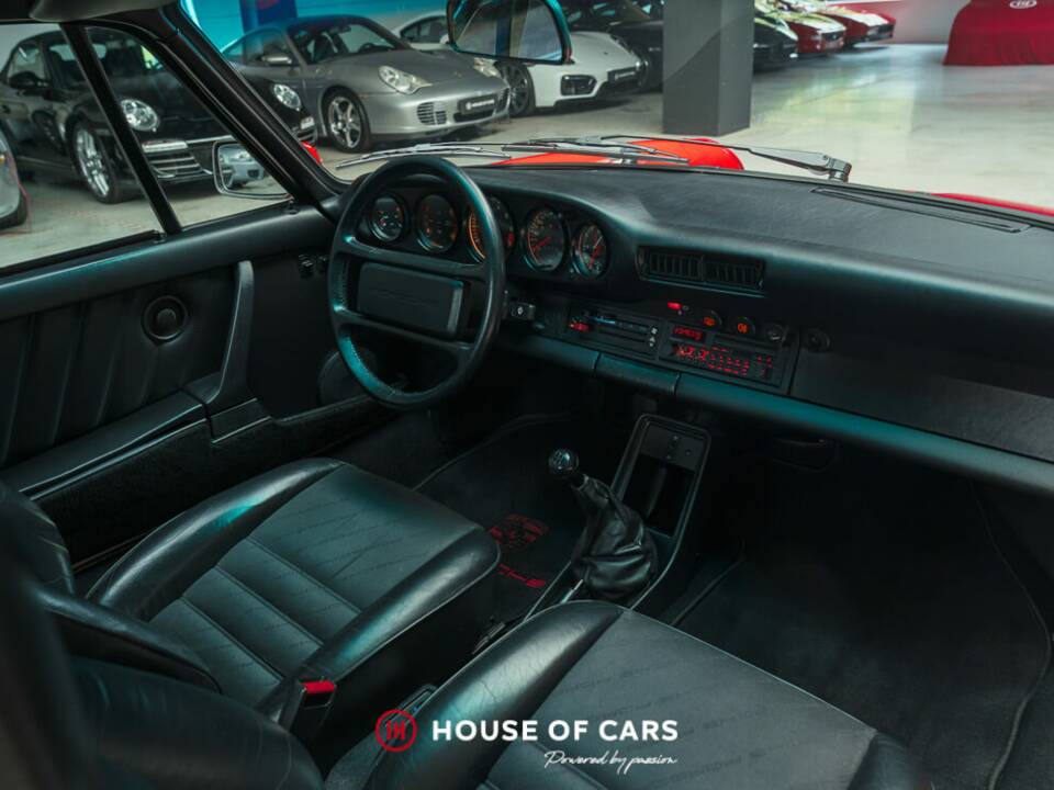 Afbeelding 17/24 van Porsche 911 Carrera 3.2 (1985)