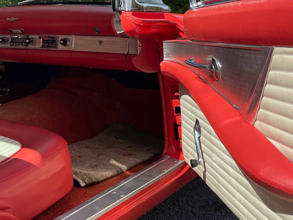 Image 9/13 of Ford Thunderbird (1956)
