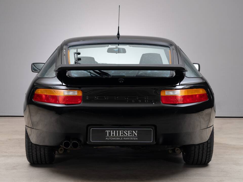 Image 10/43 of Porsche 928 GT (1991)