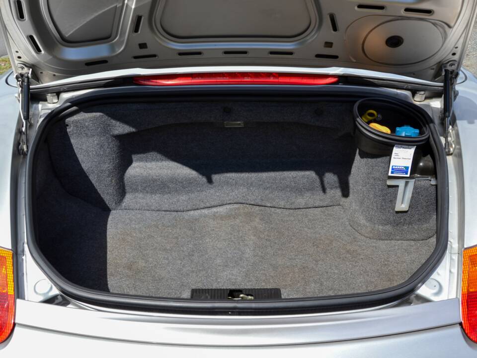 Immagine 29/30 di Porsche Boxster S (2000)