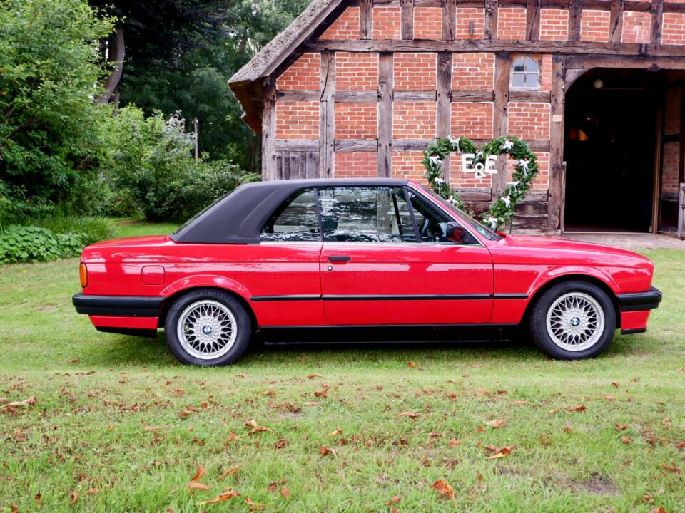Imagen 3/26 de BMW 318i (1992)