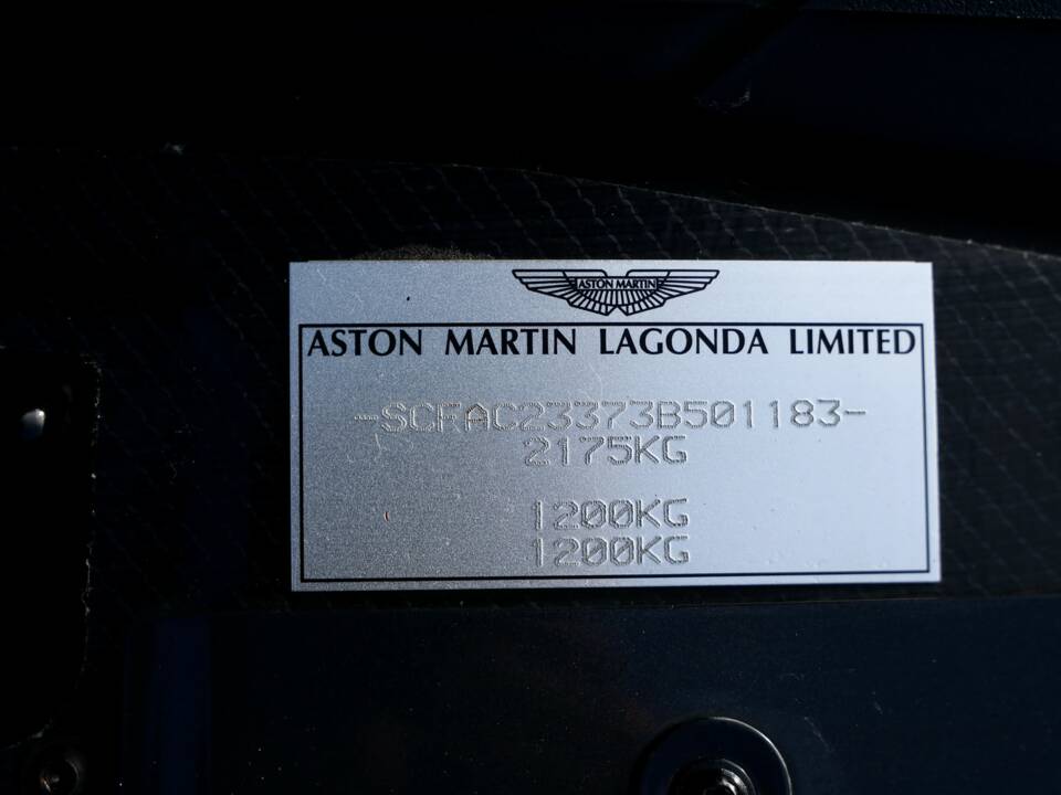 Image 43/50 of Aston Martin V12 Vanquish (2003)