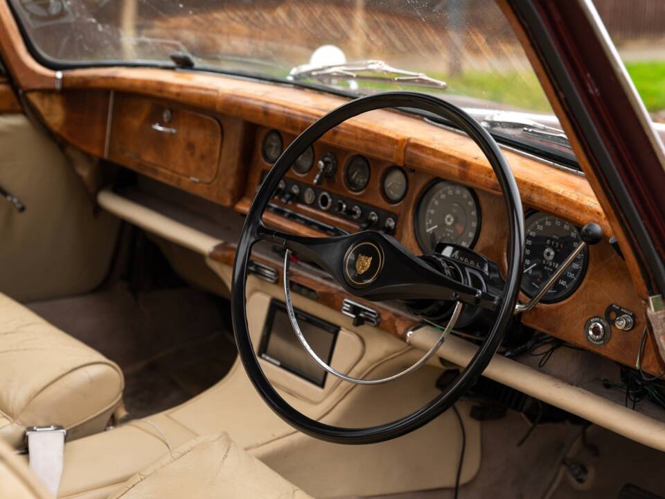 Bild 17/37 von Jaguar Mk X 4.2 (1967)