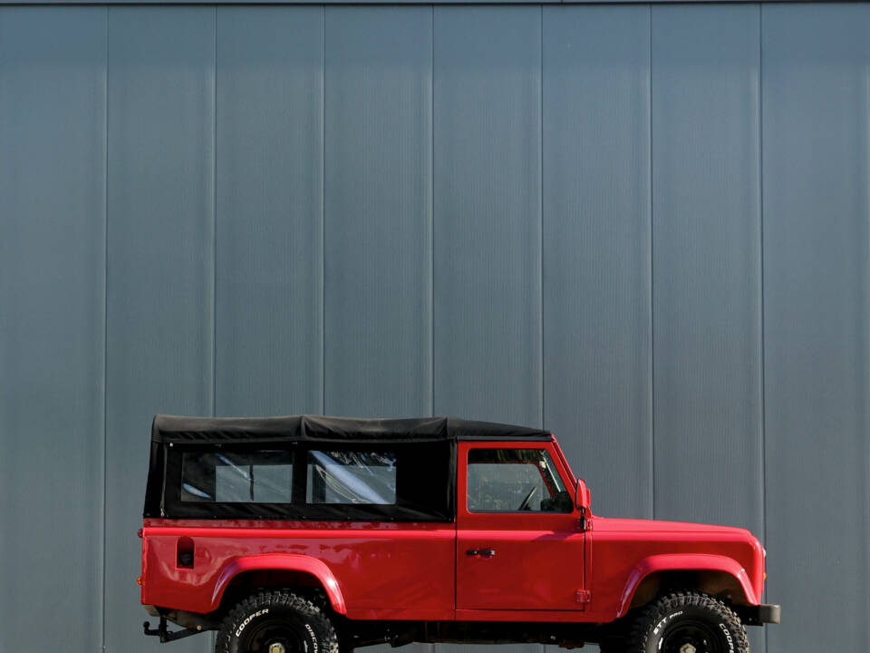 Image 4/38 of Land Rover 110 (1989)