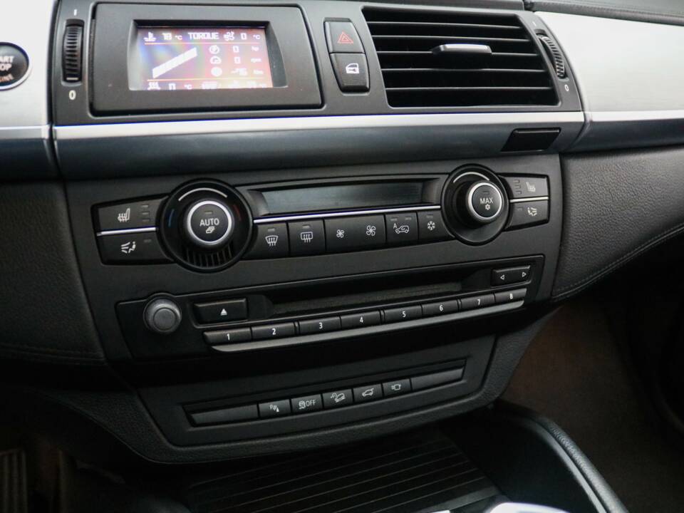 Image 24/28 de BMW X5 M (2013)